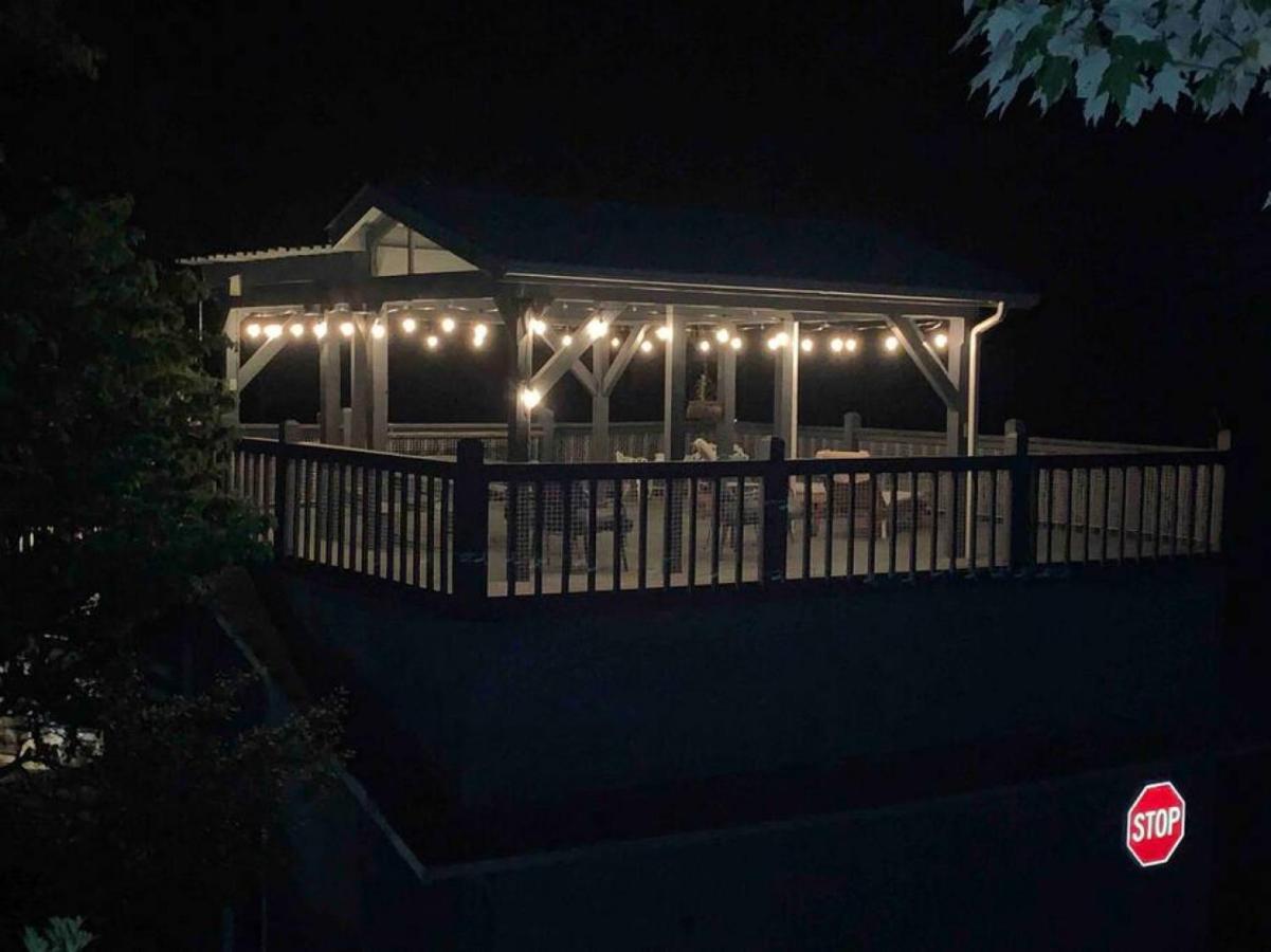 Bills Bungalow On Lake Burton With Top Dock And Patio เคลย์ตัน ภายนอก รูปภาพ